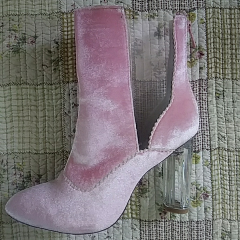 Booties - Picture 4 of 5